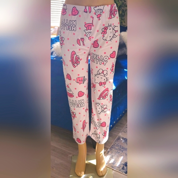 4 Hello Kitty Women & Teens Pajama Pants - Picture 3 of 11